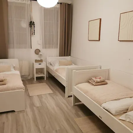 Cascada Muelheim * ケルン